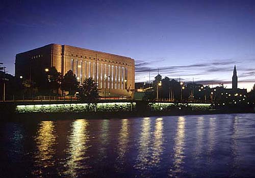 Parlamentsgebude an einem Wintermittag.  Foto: IdS